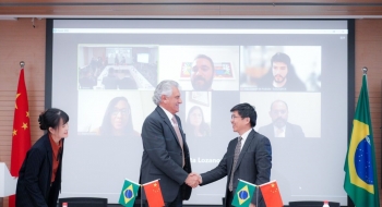 Caiado firma parceria com universidade chinesa nas áreas de clima e energia sustentável
